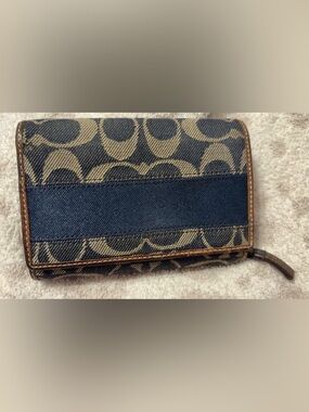 Coach legacy wallet